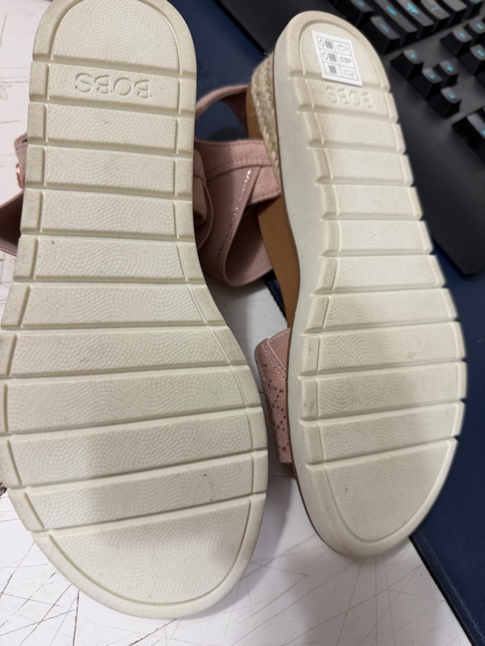 BOBS Martha Stewart Arch Fit Beach Kiss Beyond Chic Pink Wedge Sandals 6.5 - Picture 5 of 5